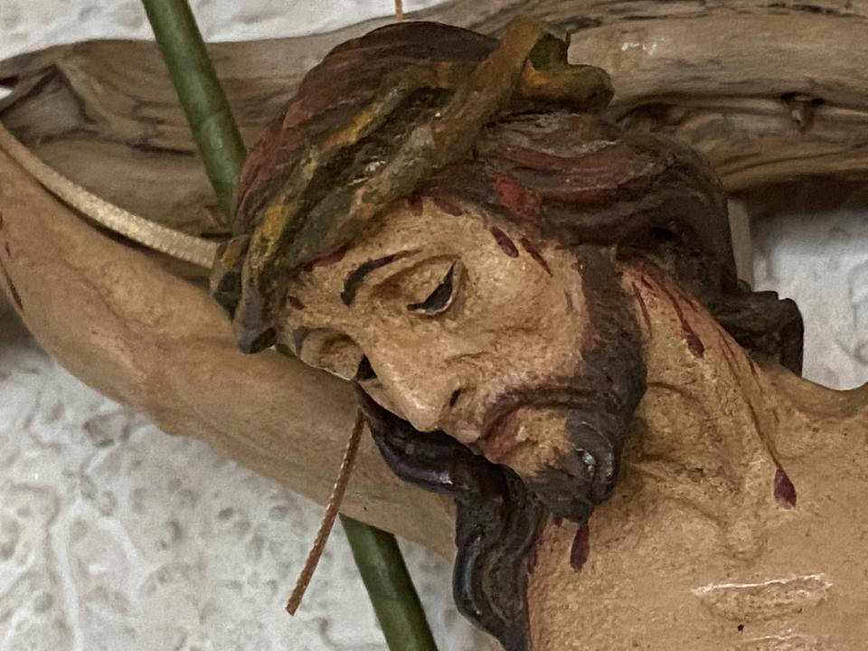 Jesus Christus aus Holz geschnitzt, Angebot beim Elle in Schwangau